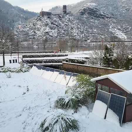Burgener Burgblick Appartement Burgen  Buitenkant foto